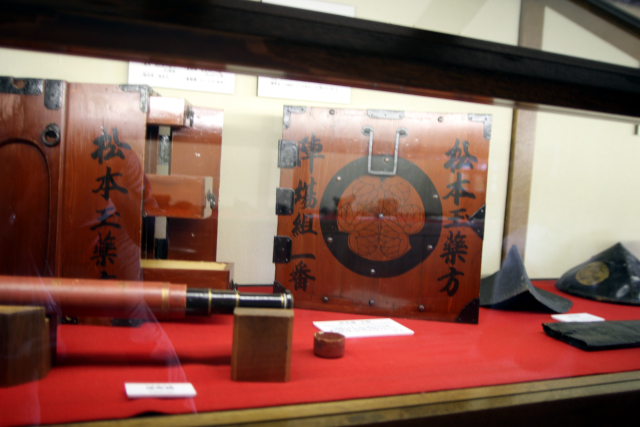 松本藩で使われていた鉄砲の玉薬保管箱