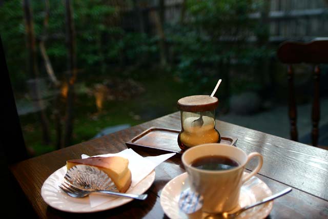 �R�[�q�[�ƃP�[�L