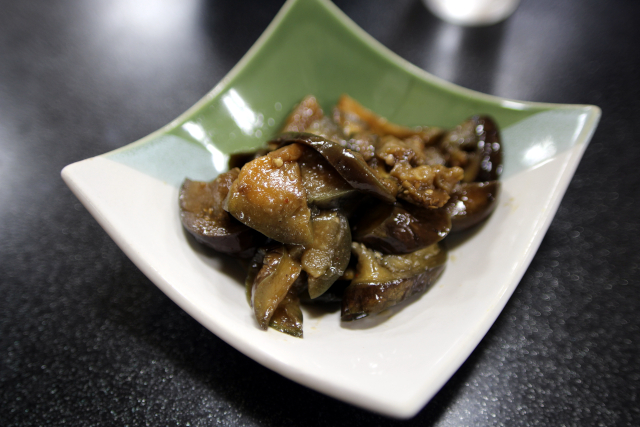 サービスだったかな?ナスの炒め物